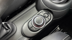 MINI Hatchback 1.5 Cooper Classic 5dr Auto [Nav Pack] Petrol Hatchback